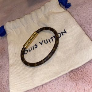 Louis Vuitton Confidential bracelet